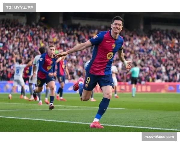 巴塞罗那3比0完胜马略卡 莱万破门亚马尔世界波助球队领跑积分榜